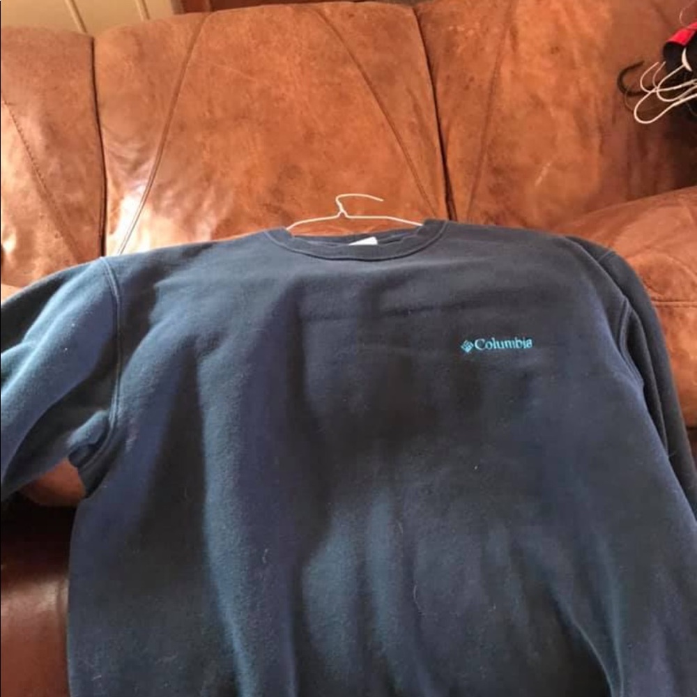 Columbia sweatshirt